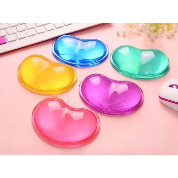 🆕Yellow Heart Shaped Soft Silicone Wrist Rest - Picture 5 of 6